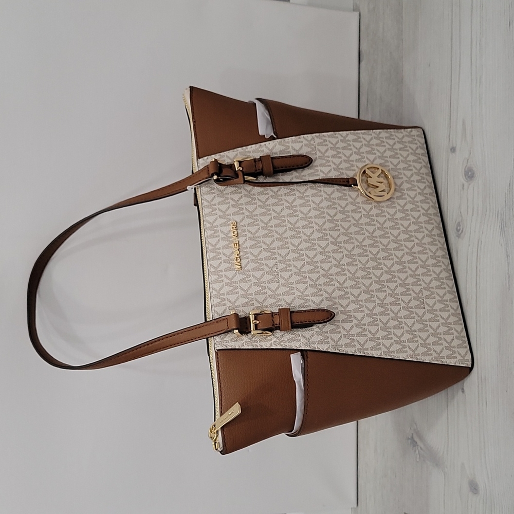 Michael Kors Charlotte Large Leather Top-Zip Tote